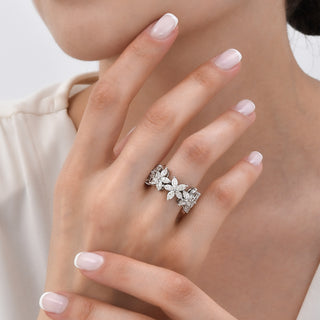 APPLE SEED ALLURE 18K GOLD MARQUISE DIAMOND RING