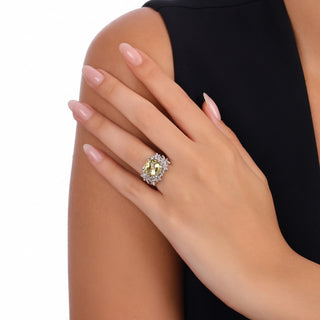 APPLE SEED TARA GOLD DIAMOND PERIDOT RING