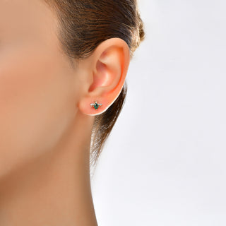 QUEEN BEE LILY GOLD DIAMOND EMERALD SINGLE EARRING