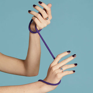 EYE LIGHT GOLD BLUE DIAMOND RING