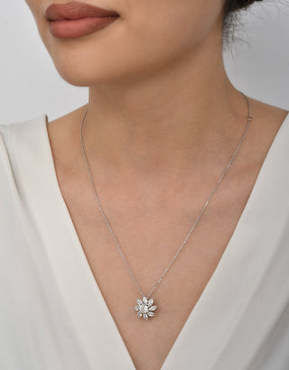 APPLE SEED ALLURE 18K GOLD MARQUISE DIAMOND NECKLACE