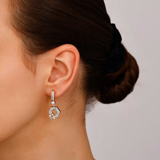 HONEYCOMB GOLD BAGUETTE DIAMOND EARRINGS