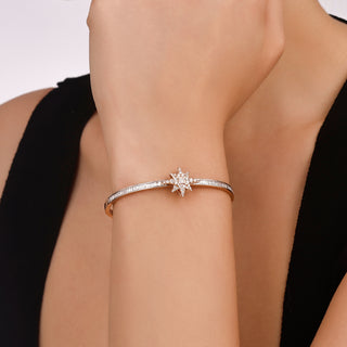 NORTH STAR 18K GOLD BAGUETTE DIAMOND BANGLE BRACELET