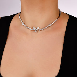 QUEEN BEE HANIA 18K GOLD BAGUETTE DIAMOND NECKLACE