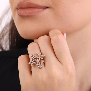 APPLE SEED BLOSSOM GOLD DIAMOND RING