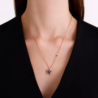 APPLE SEED POMANO GOLD DIAMOND SAPPHIRE NECKLACE