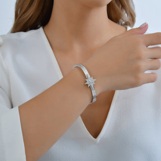 NORTH STAR 18K GOLD BAGUETTE DIAMOND BRACELET
