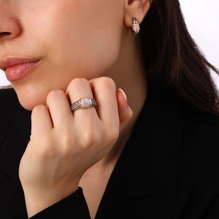 MONDRIAN GOLD BAGUETTE CHAMPAGNE DIAMOND RING