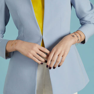 EYE LIGHT GOLD BLUE DIAMOND BRACELET