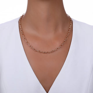 THIN GOLD CHAIN NECKLACE