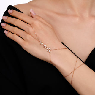 APPLE SEED TARA GOLD DIAMOND HAND CHAIN