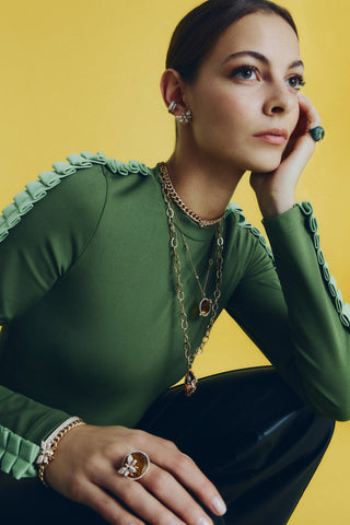 QUEEN BEE HANIA GOLD BAGUETTE DIAMOND CHOKER